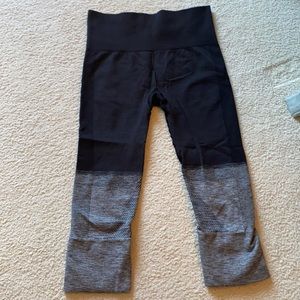 Lululemon In The Flow Crop  Ombré Leggings